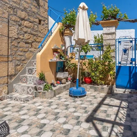 Finieli's Rustico Malónasz