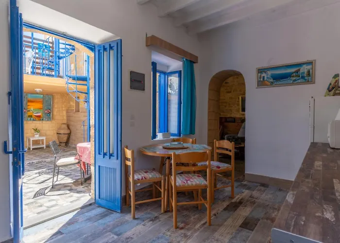 Finieli's Rustico 펜션 Malona Village